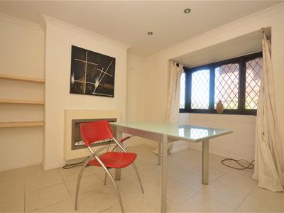 Picture 11